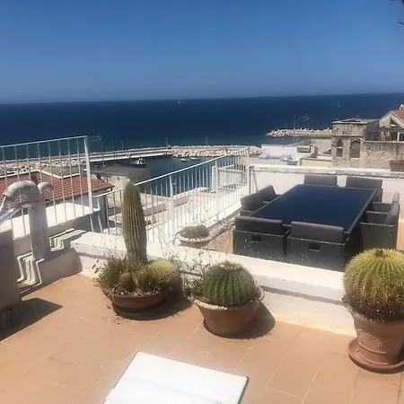 Tra Cielo E Mare Apartment *